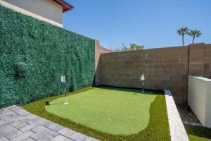 Зображення з фотогалереї помешкання Heated Pool, Spa,Arcade Games,Pool Table,Ping-Pong у Фініксі