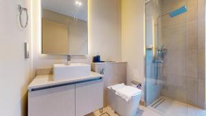 Ένα μπάνιο στο Mag Eye - Spacious Two Bedroom Townhouse