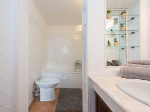 A bathroom at Navona penthouse
