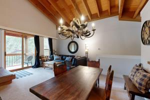 Et opholdsområde på Gold Bend 5034