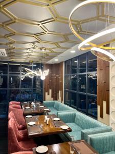 Ruang duduk di The Olive Hotel Srinagar