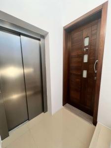 Φωτογραφία από το άλμπουμ του Newly Listed Penthouse in Msida σε Msieraħ