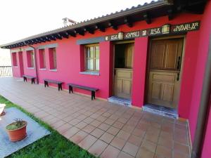 The facade or entrance of La Quintana de Villar