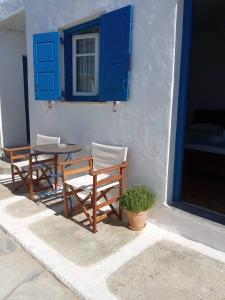 Foto da galeria de Maria's Kouka Pension em Agios Stefanos