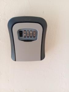 a lightswitch on a wall with at Apartment Baščaršija-parking i klima in Sarajevo
