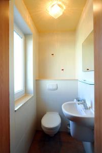 Ένα μπάνιο στο Hus Utblick 8B +23 φωτογραφίες