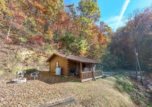 Gallery image of Moonlight Ridge Cabin in Bryson City