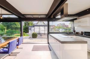 Η κουζίνα ή μικρή κουζίνα στο HUF Haus - Moderne trifft Handwerkskunst