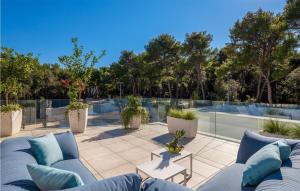 Vonkajšia záhrada v ubytovaní Villa Viktoria + 27 fotografií