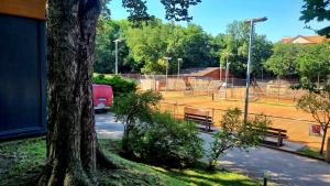 Tenis a/nebo squash v ubytování Tenis Cibulka Suites nebo okolí