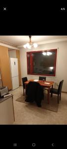 TV a/nebo společenská místnost v ubytování Two room apartment near airport area vantaa