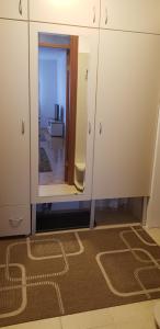 A bathroom at Apartman DivčiKom