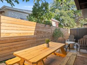 Gambar di galeri bagi Modern Home near Salt Lake's Attractions di Salt Lake City