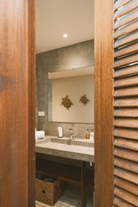 Ένα μπάνιο στο La Villa Hibiscus, Saint Martin