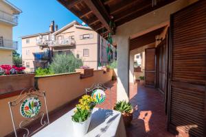 Balkón nebo terasa v ubytování Terrazza dei fiori