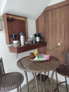Dapur atau dapur kecil di Mi Casa Rio Garagem Wi-Fi Grátis Próximo Praia Barra