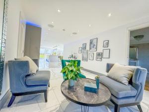 Et opholdsområde på The Firs + 68 billeder