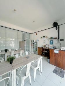 Η κουζίνα ή μικρή κουζίνα στο Stay Hub