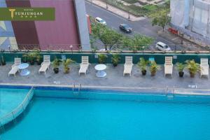 Kolam renang di atau dekat dengan Tunjungan Hotel