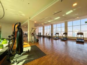 Het fitnesscentrum en/of fitnessfaciliteiten van Frank Porter - Madina Tower