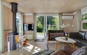 Fotografie z fotogalerie ubytování Holiday Home Bøsholmstien Glesborg Iv v destinaci Fjellerup Strand