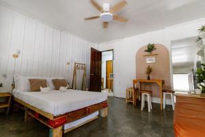 Cama o camas de una habitación en Pallet Homes - Tabuc Suba