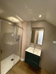 Ένα μπάνιο στο Brand new studio apartment near Caminito del Rey