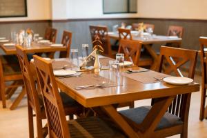 Restoran atau tempat lain untuk makan di The Sanihara Hotel & Resort