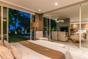 Katil atau katil-katil dalam bilik di Villa Lou +46 gambar