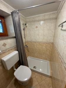 Koupelna v ubytování Holiday house Pokrovec - Bohinj