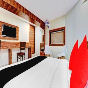 TV a/nebo společenská místnost v ubytování Hotel Elegant - Mohammed Ali Road