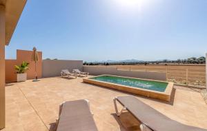 Bazén v ubytování Saraix S'hort nebo v jeho okolí