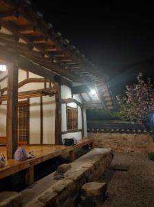 Fotografie z fotogalerie ubytování Healing hanok in Otgol village v destinaci Tegu