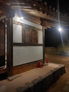 Fotografie z fotogalerie ubytování Healing hanok in Otgol village v destinaci Tegu