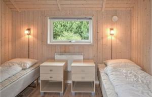 Postel nebo postele na pokoji v ubytování Three-Bedroom Holiday Home In Oksbol