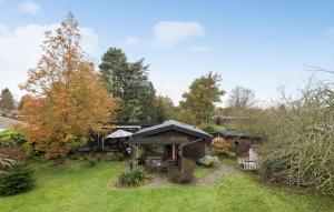 Aed väljaspool majutusasutust 3 Bedroom Awesome Home In Rødvig Stevns