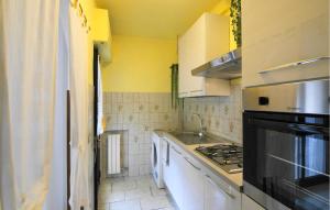 Gallery image of 3 Bedroom Awesome Apartment In Barga in Barga