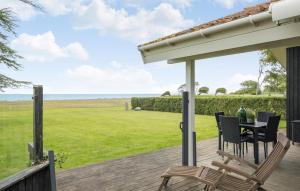 Naturlandskabet i nærheden af feriehuset + 18 billeder