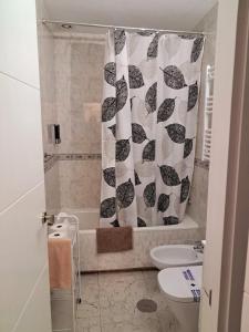 Bilik mandi di Apartamento La Doncella