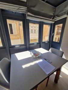 Posezení v ubytování D Townhouse Boutique Suites