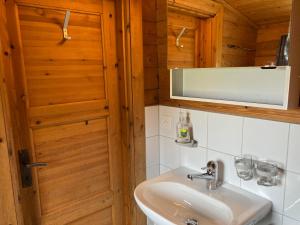 Koupelna v ubytování Chalet Glimuschir