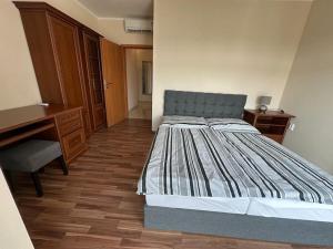 Posteľ alebo postele v izbe v ubytovaní Apartmán Zmeko Centrum Piešťany
