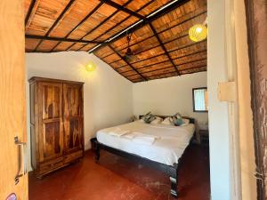 Postel nebo postele na pokoji v ubytování SPACELAND Mandrem + 37 fotografií