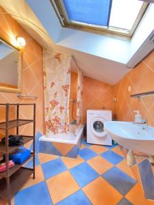 Kúpeľňa v ubytovaní Family Apartments Viva close to the Beach + 37 fotografií