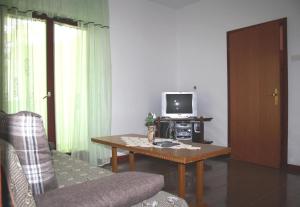 TV a/nebo společenská místnost v ubytování Apartment Mare im Krk Hafen, Strandnah, Zentrumnah
