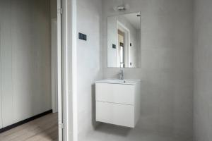 Bilik mandi di Blue View Cabins +37 gambar
