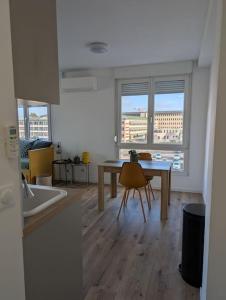 Χώρος καθιστικού στο Appartement moderne avec terrasse et vue panoramique