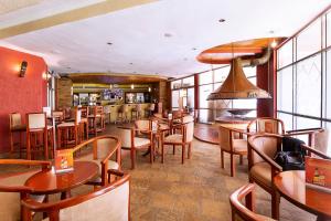 Restaurace v ubytování Sirikwa Hotel