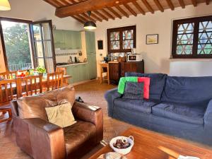 Χώρος καθιστικού στο 2Bed-Restored FarmHouse-San Gimignano-Pool