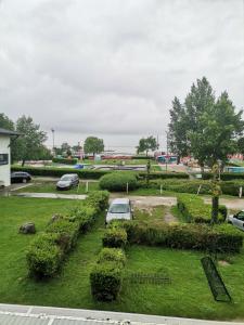 Vonkajšia záhrada v ubytovaní Hotel Al Faro Lodge am See